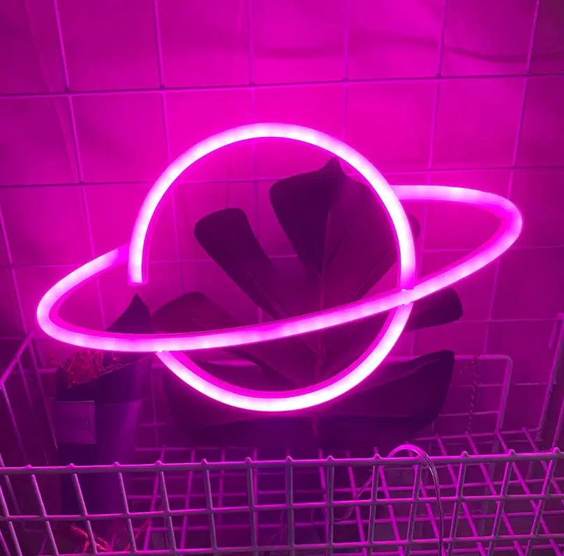 SNL-022P – Small Neon Hanging Light – Planet Saturn Pink