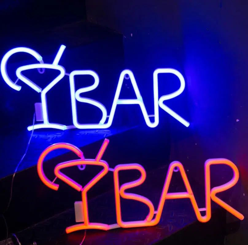 SNL-046 – Small Neon Hanging Light – Bar Cocktail Sign