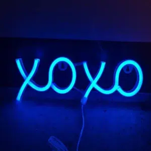 SNL-055B - Small Neon Hanging Light - Hugs and Kisses XOXO Blue