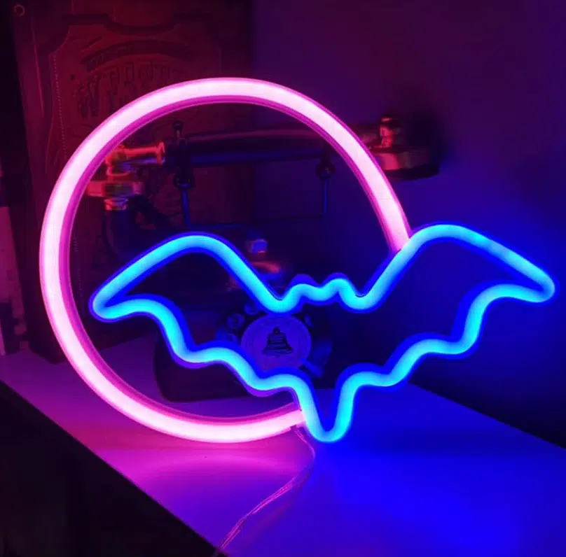 SNL-067 – Small Neon Hanging Light – Bat and Pink Ring